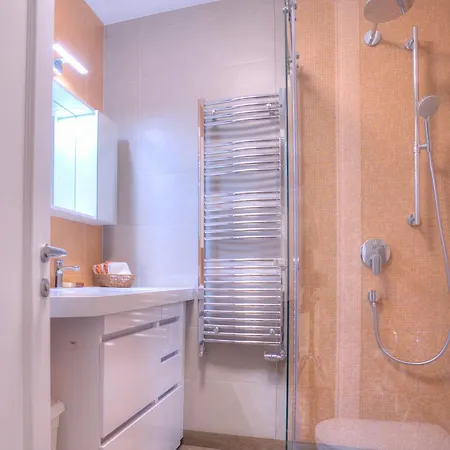 Peaceful Downtown Apartament Belgrad